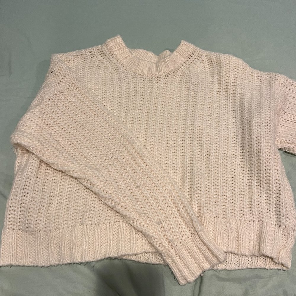 American Eagle Size Small Knit White Sweater